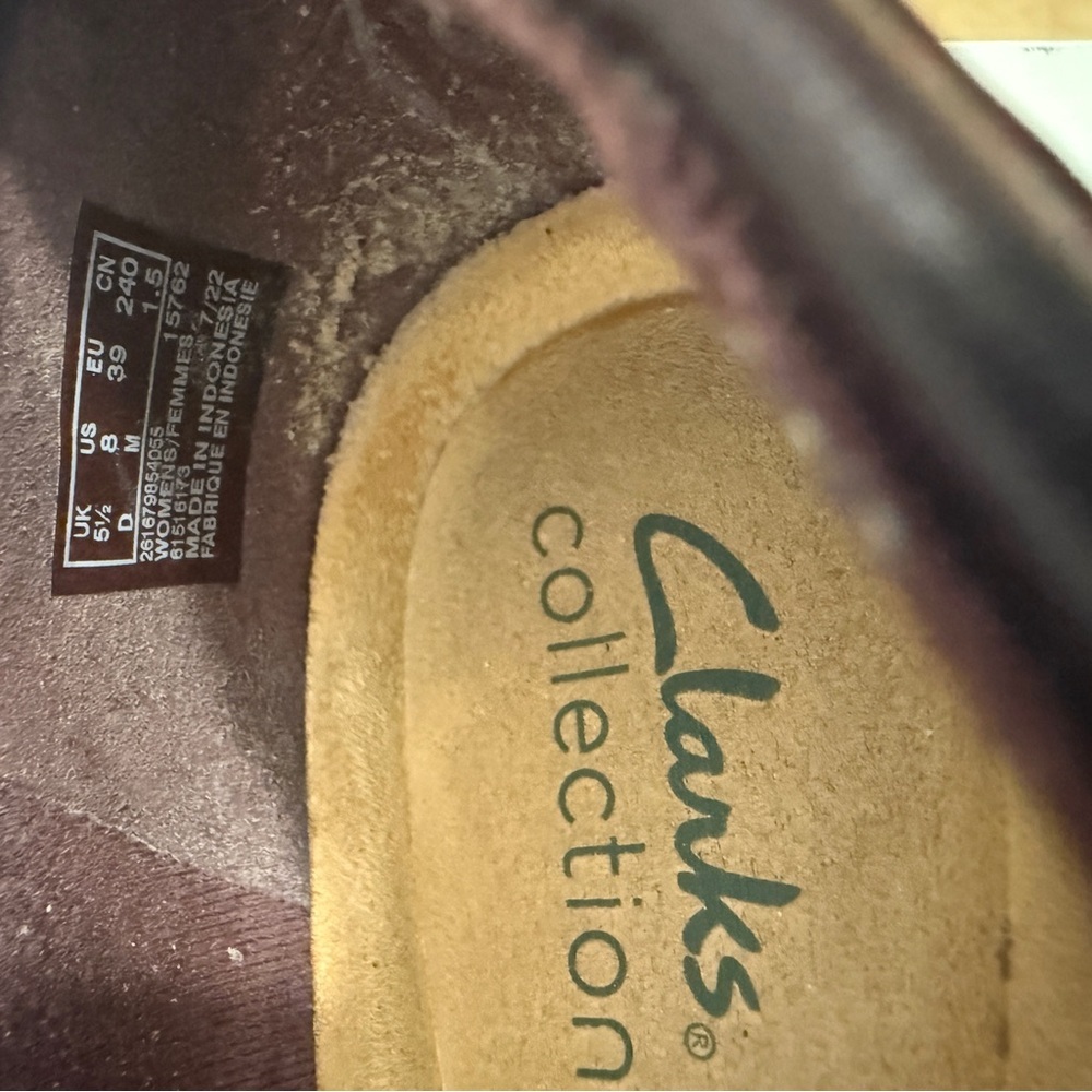 Clarks Collection Burgundy Academia Leather Moccasin Loafer Womens size 8 - Picture 5 of 8